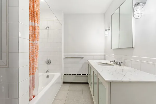 Rented by Compass | media 23