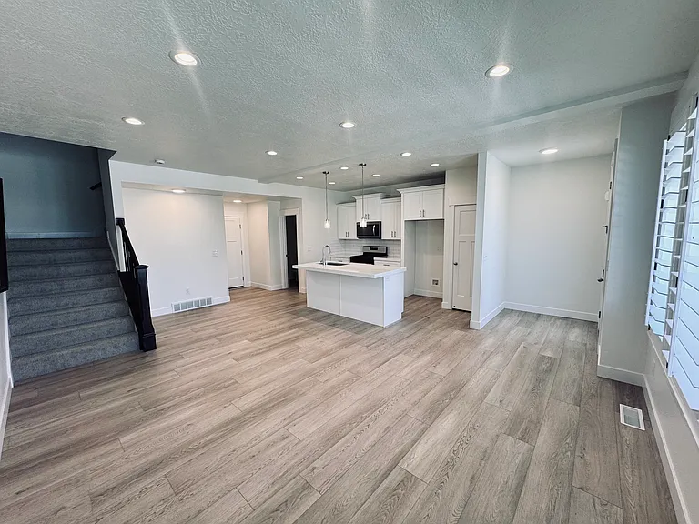 1402 E Chateau Ridge Way — Photo 5