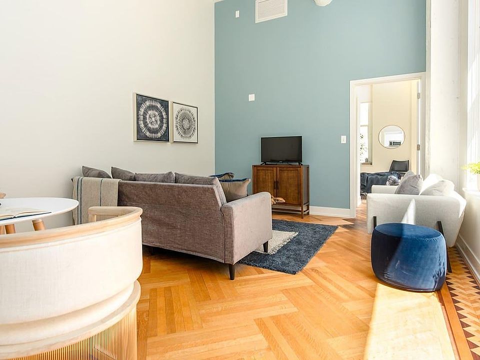 1st image of 140 S Wabash Ave #406
