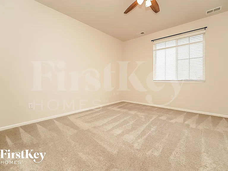 9842 Reunion Pkwy — Photo 8