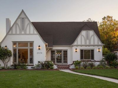 2074 Las Lunas St, Pasadena, CA, 91107