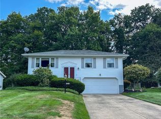 4667 Warwick Dr S, Canfield, OH