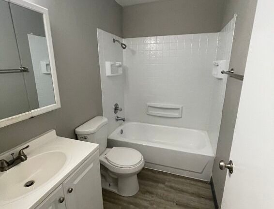 5th image of 2850 F St SE #2860