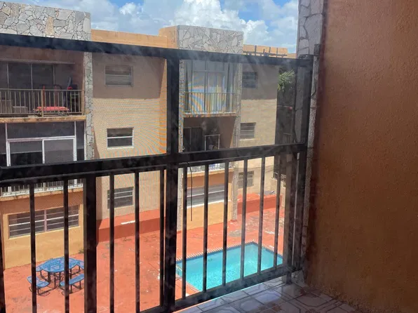 6055 W 19th Ave APT 413, Hialeah, FL 33012
