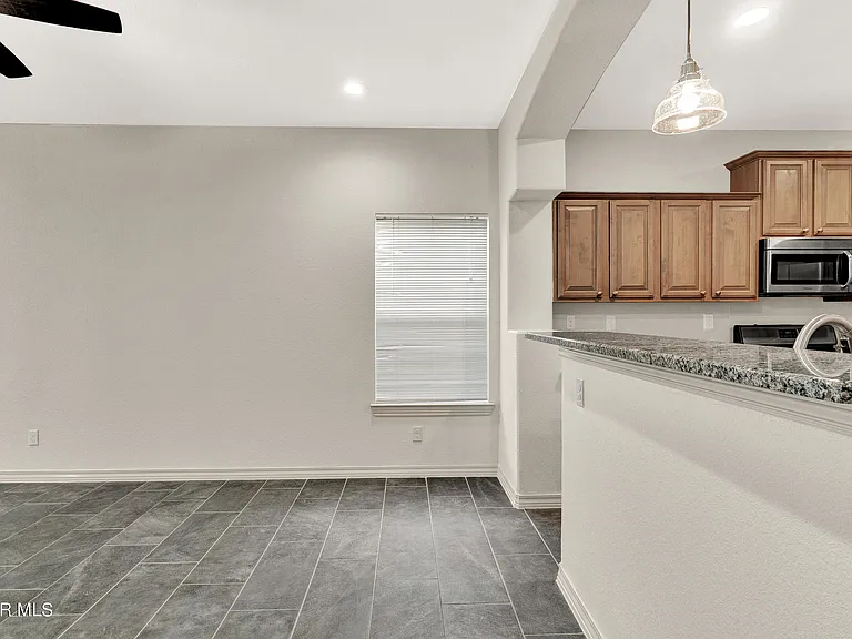 5556 Ignacio Frias Dr — Photo 15