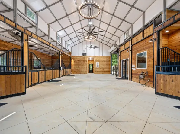 4676 Mount Zion Rd, Springfield, TN 37172