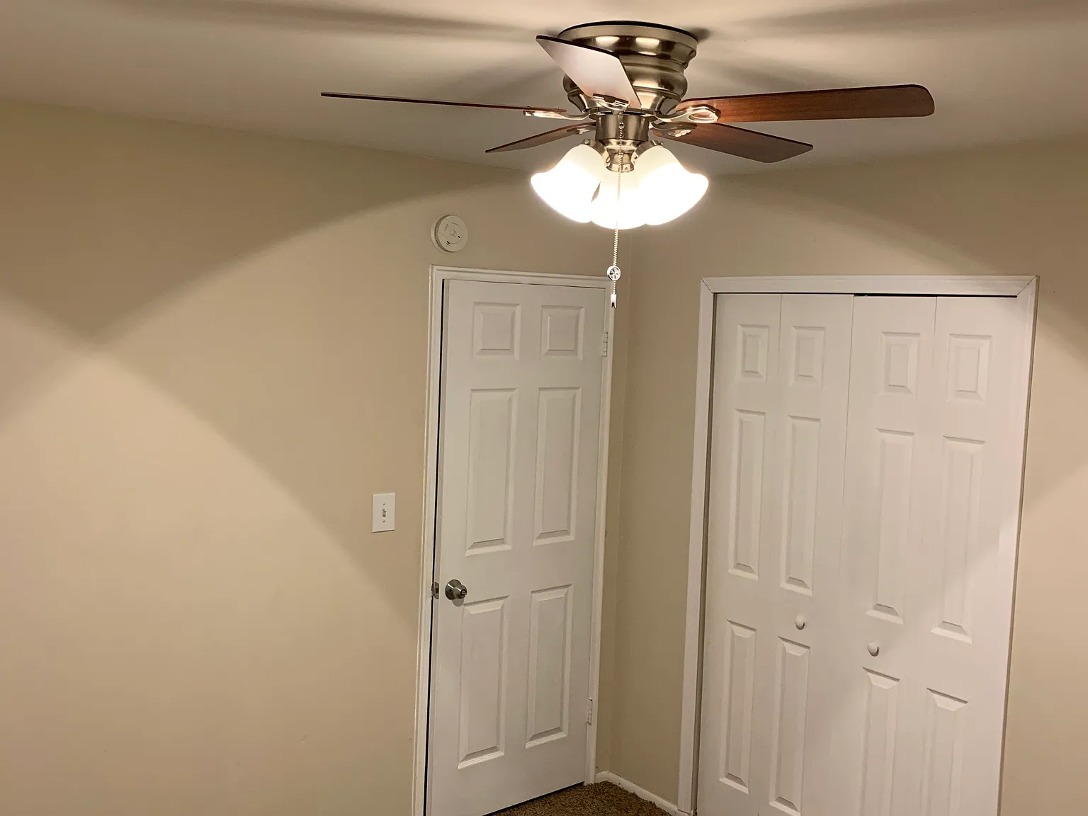 1 bed, 700 sqft, $995 — Photo 3