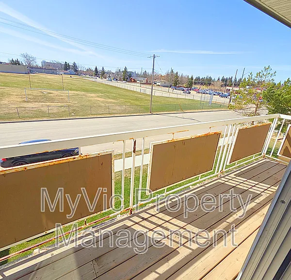 4804 46th Ave — Photo 9