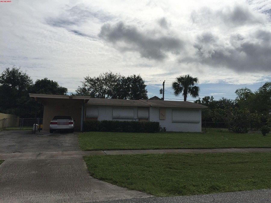 1st image of 737 Alamanda Dr