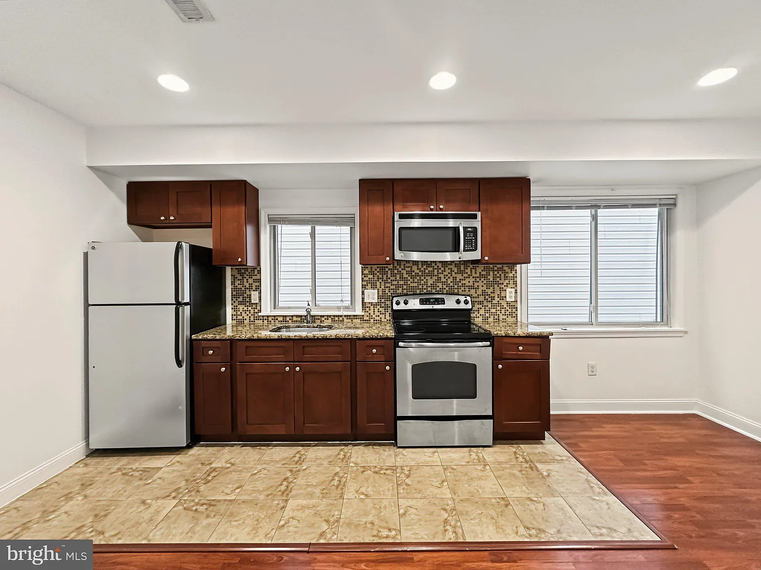 1417 N 17th St — Photo 3