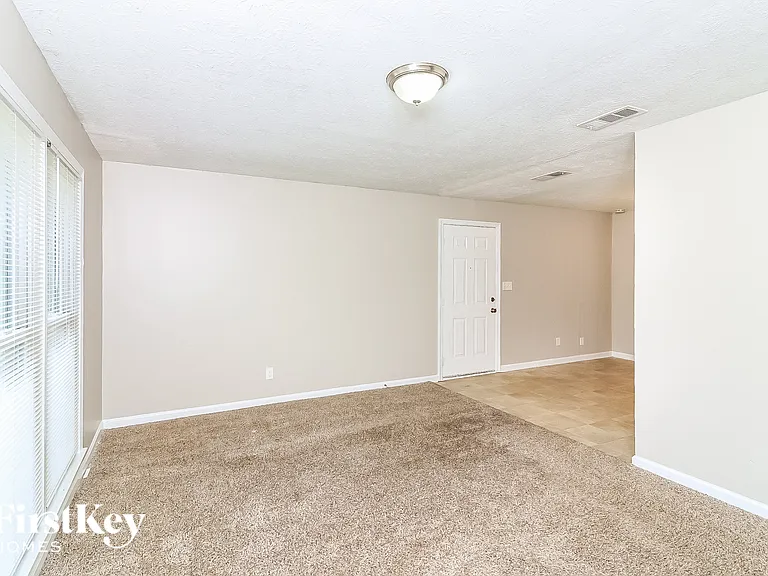 4008 Jody Cir — Photo 5