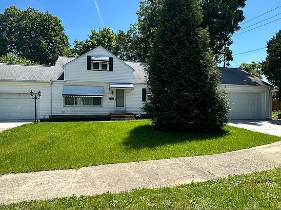 3rd image of 1749 Mayfair Blvd