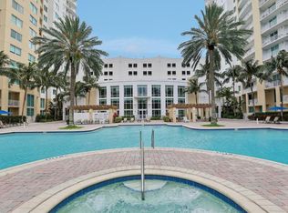 Duo, Hallandale Beach, FL 33009
