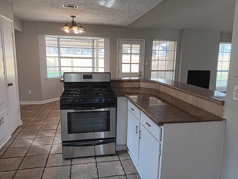 8527 Riptide Dr — Photo 7