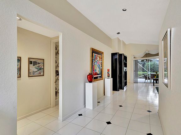 5th image of 10514 Knoxwood Court