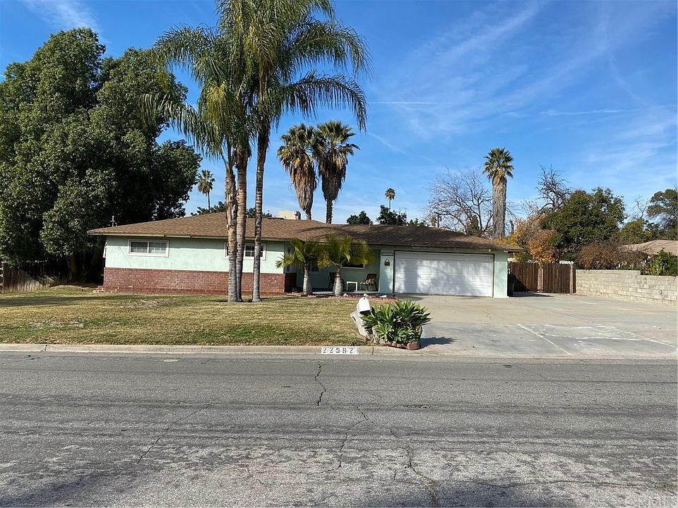 2nd image of 22592 Minona Dr
