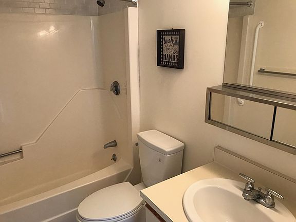 4th image of 30-1 Revere Beach Pkwy #509