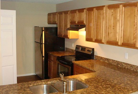 3rd image of 604 Kenwick 204 Cir