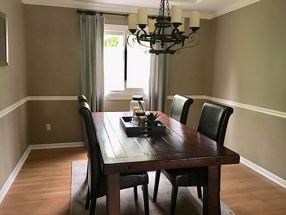 5th image of 9973 Morganstrace Dr