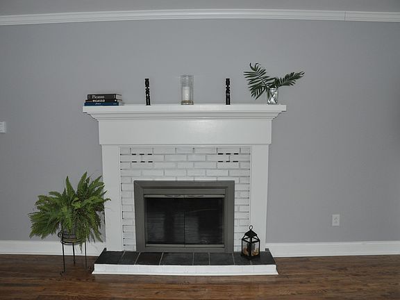 5th image of 16 Holland Ave
