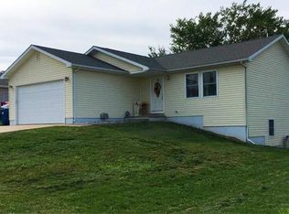 312 Harry St, Palmyra, MO 63461
