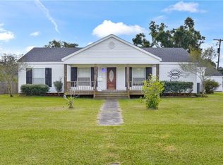 607 Davis St, Jennings, LA 70546