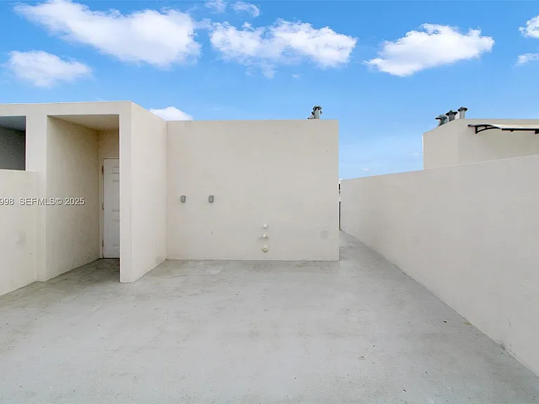 14462 SW 259th St — Photo 5