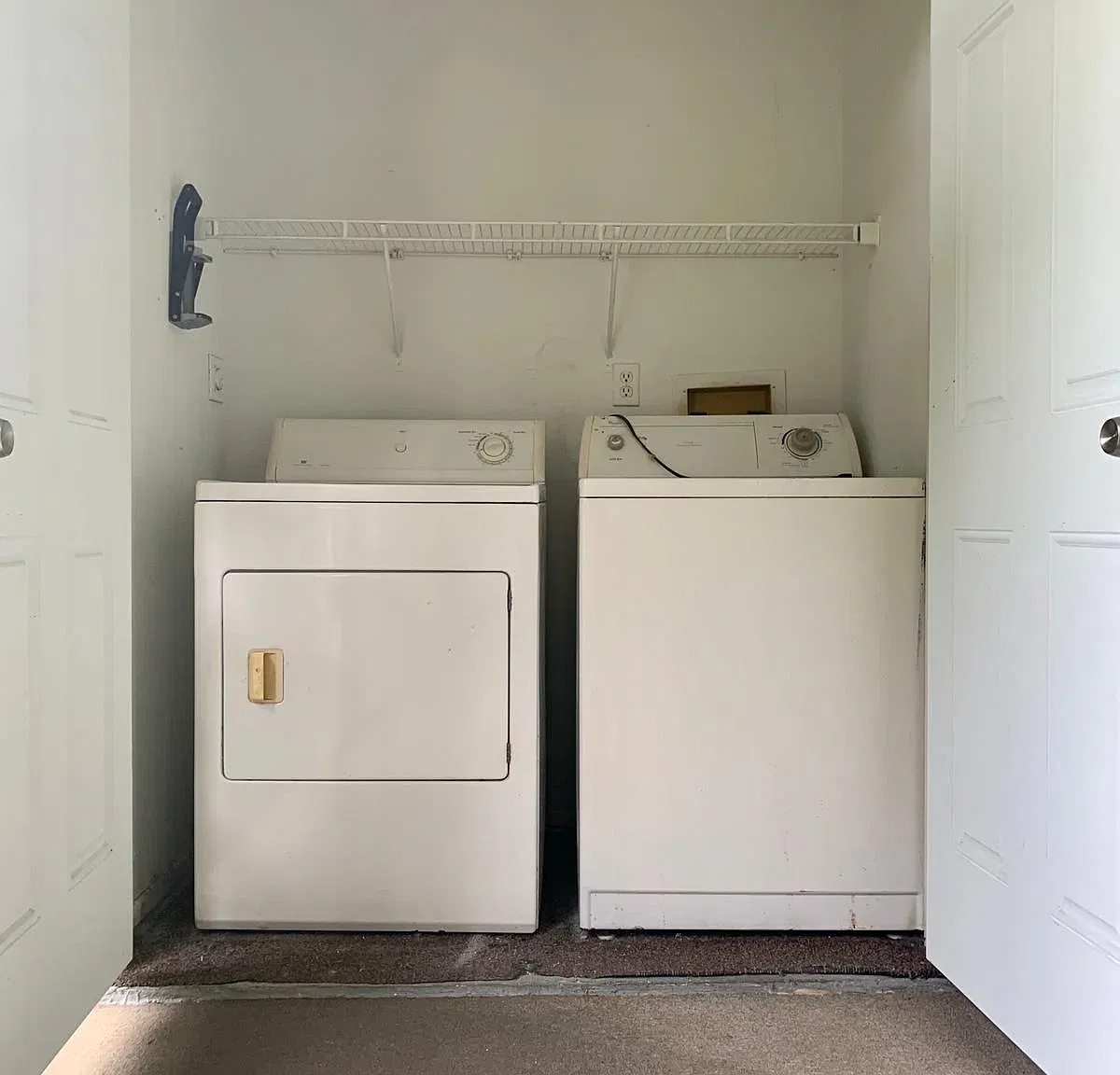2 bed, 1054 sqft, $1,800 — Photo 2