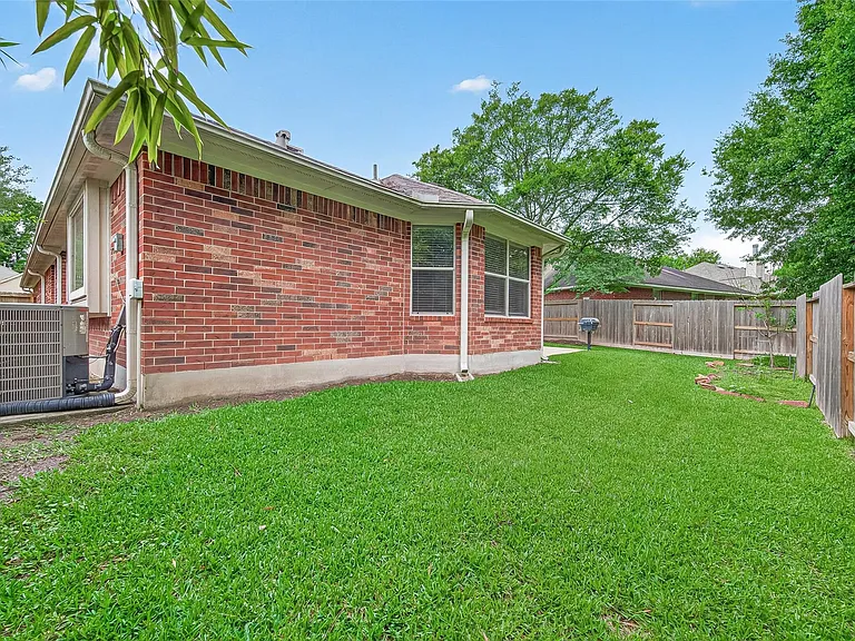 94 S Regan Mead Cir — Photo 44