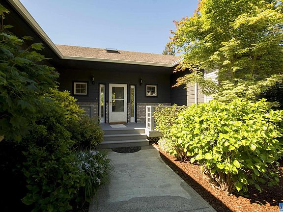 4th image of 72 Bonita Ln