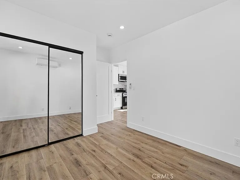 7053 Fallbrook Ave — Photo 10