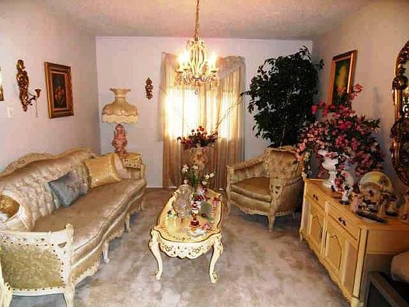 2nd image of 2521 Neal Dr