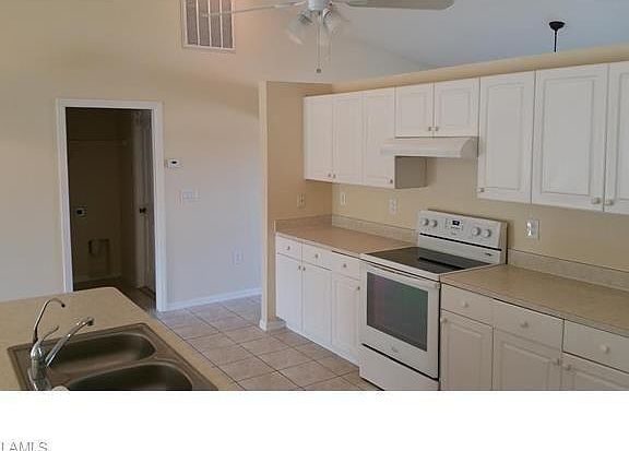 2nd image of 1318 NE 22nd Pl
