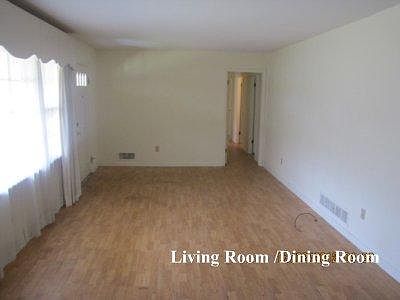 3rd image of 54 Dickson Cir