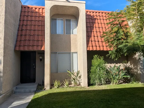 2260 N Indian Canyon Dr Unit B, Palm Springs, CA 92262