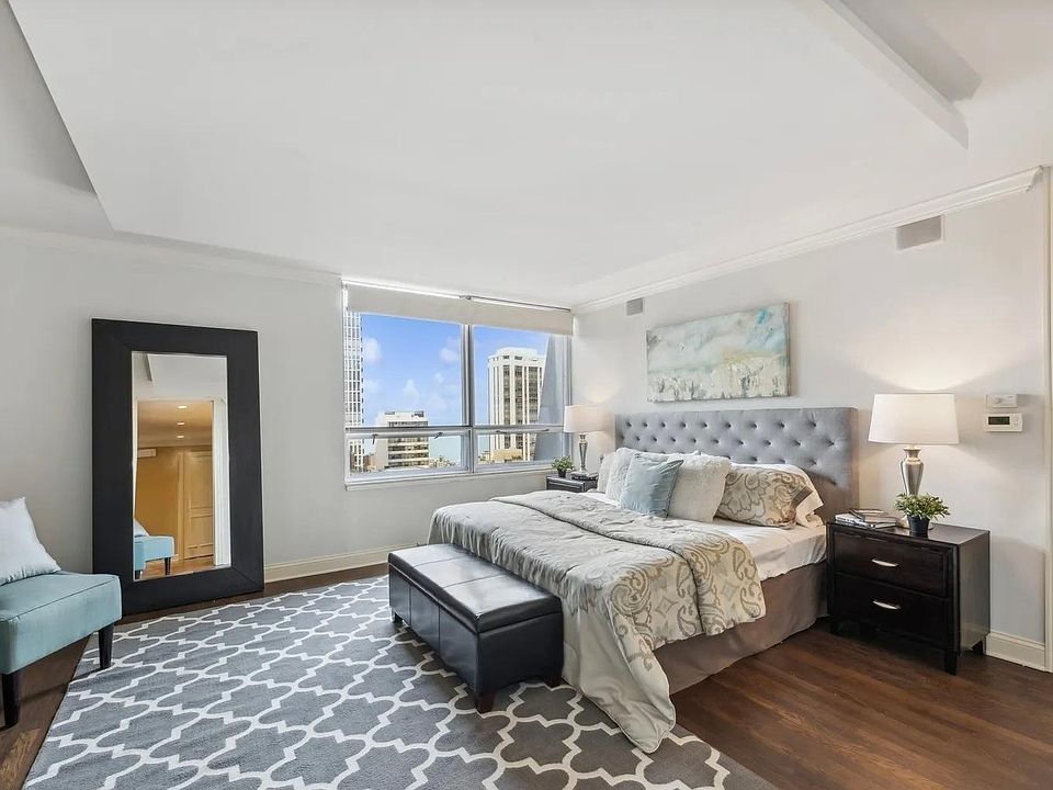 1st image of 204 E Chestnut St #24A