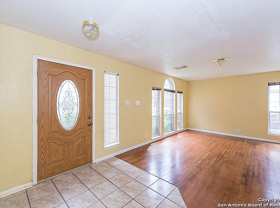 4th image of 6606 Fontana Point