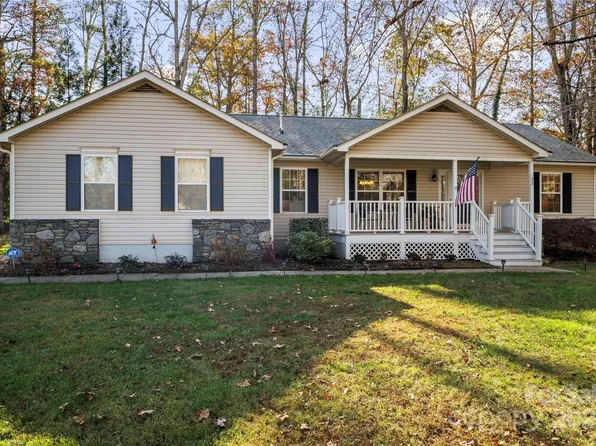 21 Partridge Berry Loop, Mills River, NC 28759