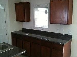 4th image of 3013 Sewell St