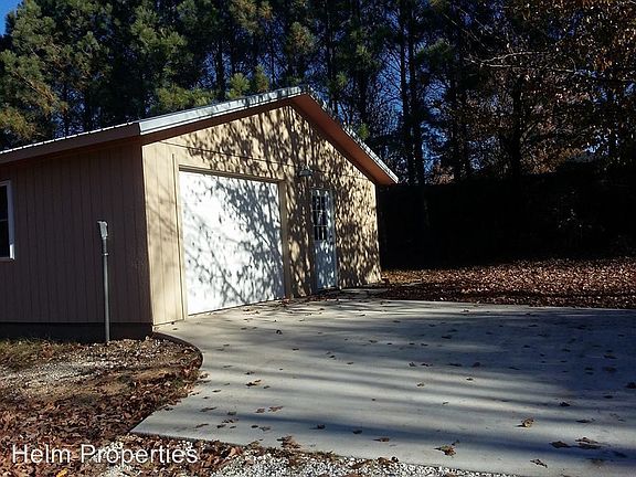 3rd image of 1311 Bryan Dr