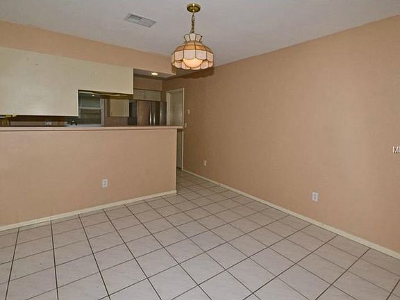 5th image of 11189 Elmhurst Dr