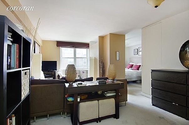 1st image of 25 W 13th St APT 6SN