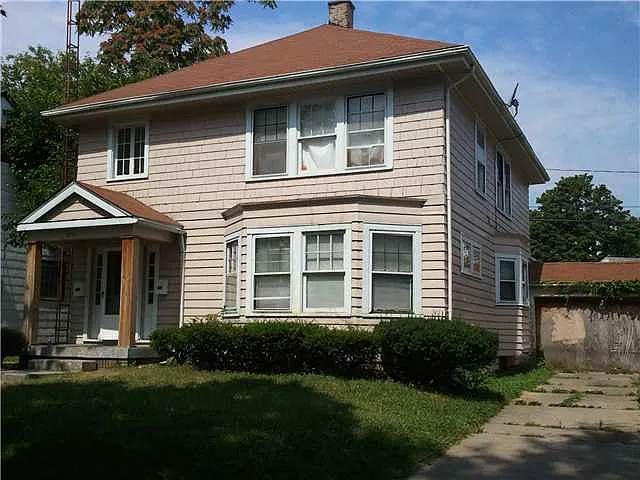 1315 Addington Rd photo 1