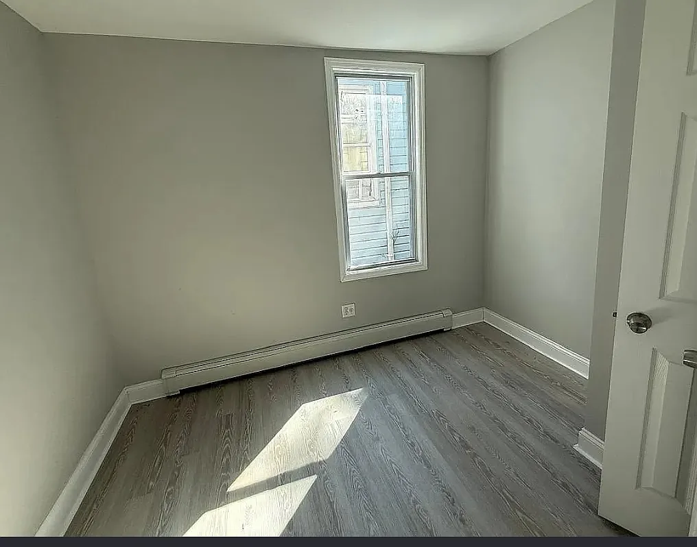591 S 19th St — Photo 1