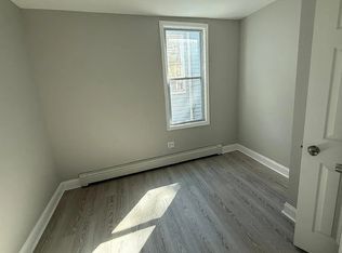 591 S 19th St #3, Newark, NJ 07103