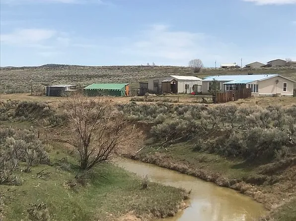 105 Mesa Rd, Baggs, WY 82321