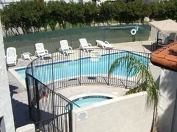 390 S Mollison Ave #2