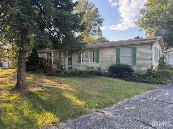 340 E Henry Dr, Knox, IN 46534