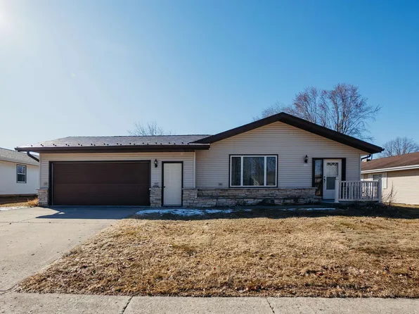 421 Manhattan St, Chilton, WI 53014