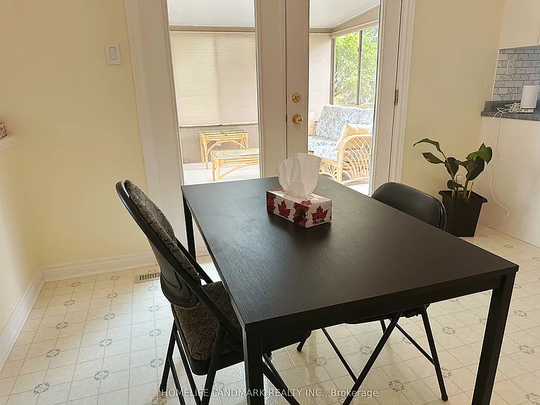 299 Louise Ct — Photo 3